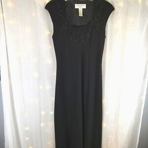 Jones New York evening gown in black